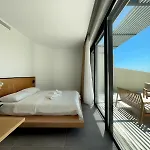 Scirocco Luxury & * Vasiliki