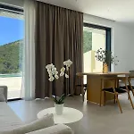 Villa Scirocco Luxury & *