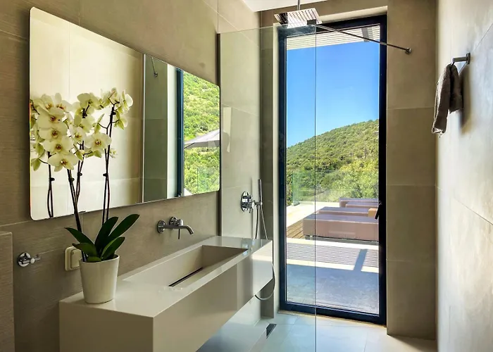 Scirocco Luxury & Villa *