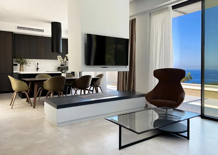 Scirocco Luxury & Vasiliki