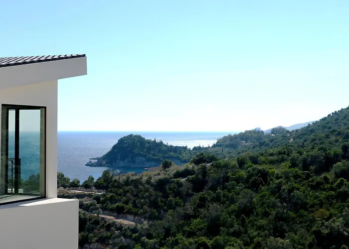 Villa Scirocco Luxury & *